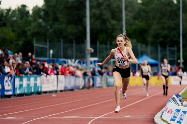 Sina Ehrhardt (LG Rhein-Wied) am 29.05.2022 waehrend der Deutschen Meisterschaften Langstaffel im Otto-Schott-Sportzentrum in Mainz